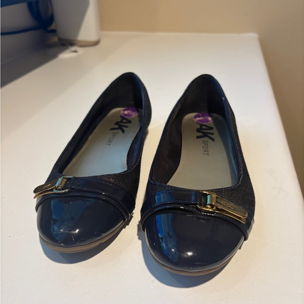 Women's Black Ballet Flats